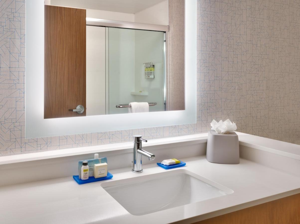 Holiday Inn Express & Suites - Gainesville I-75, An Ihg Hotel Extérieur photo