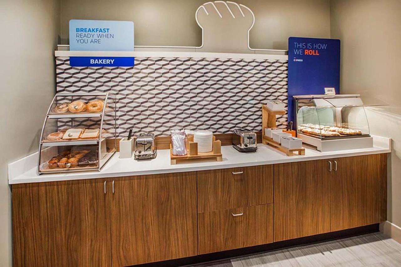 Holiday Inn Express & Suites - Gainesville I-75 By Ihg Extérieur photo